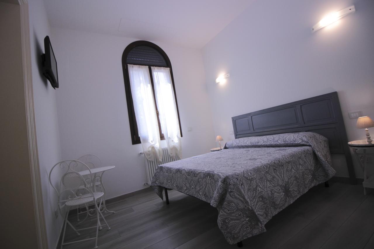 Alloggio I Grifoni Ferrara Exterior foto